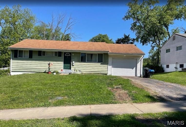 Exterior of 7753 Paddington, St. Louis, MO 63121